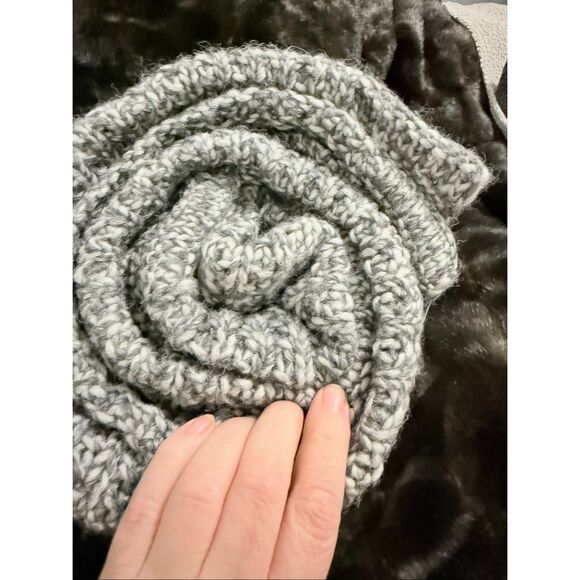 New ikea Dunang gray throw blanket sweater knitted - Picture 4 of 4